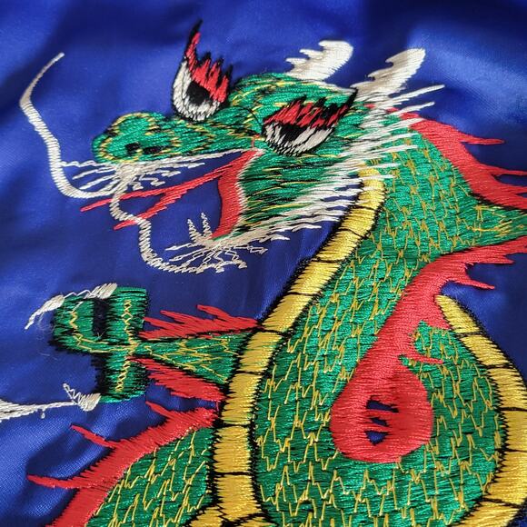 Mom Enter the Dragon...Robe Unique Dragon on back sleeves Check measurements - Picture 5 of 8